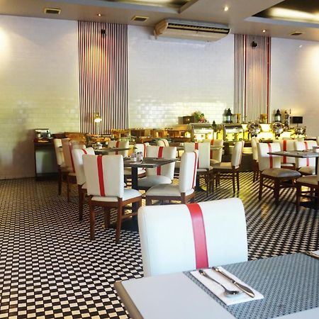 Artotel Ts Suites Surabaya Exteriör bild