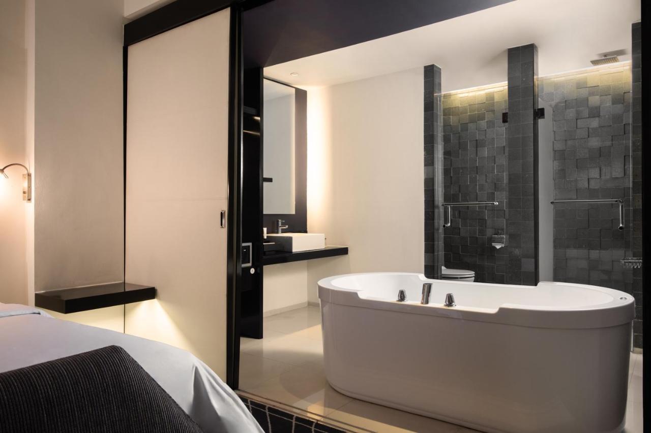 Artotel Ts Suites Surabaya Exteriör bild